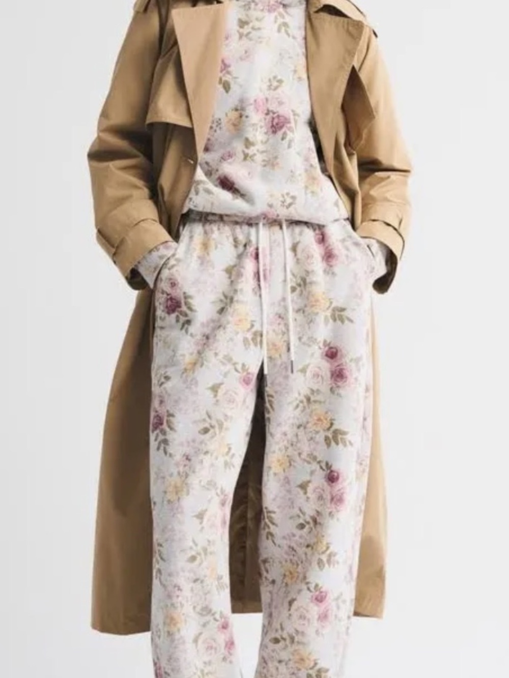 Abercrombie & Fitch Light Gray Floral Drawstring Joggers